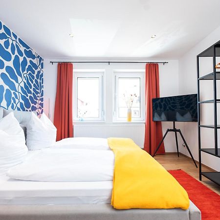 Bunter Hund Apartments - Zentrales Apartment, Parkplatz, Wintergarten, Kinderzimmer Ротенбург-на-Таубере Экстерьер фото