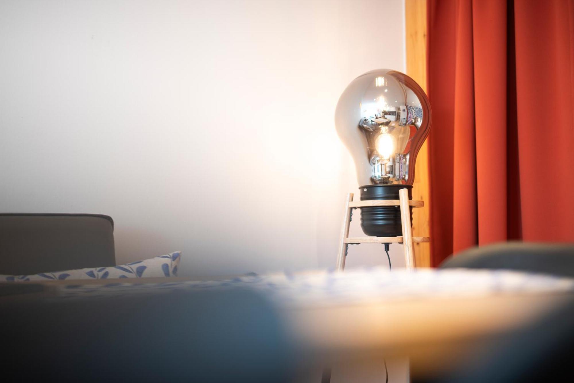Bunter Hund Apartments - Zentrales Apartment, Parkplatz, Wintergarten, Kinderzimmer Ротенбург-на-Таубере Экстерьер фото